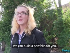 Leie, Blasen, Hundestellung, Handjob, Im freien, Pov, Öffentlich, Titten