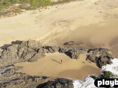 18 anos, Asiáticoa, Peitos grandes, Mãe gostosa, Ao ar livre cartaz de rua outdoor, Solo chão, Adolescente