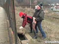 Mamada, Estilo perrito, Hd, Al aire libre, Pequeña, Público, Tabú, Adolescente