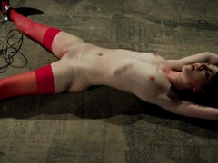 18, Bondage, Rjavolaska, Hd, Najstnice, Joške, Igrače, Vibrator