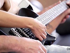 Kuřba, Brunetka, Výprask, Prírodné, Pička, Tetovanie, Teenka, Kozičky