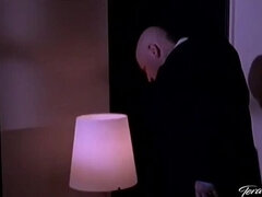 Perännuolu, Suihinotto, Vibraattori, Selkäsauna, Luonnolliset tissit, Orgiat, Squirting, Märkä