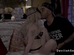 Blondine, Blasen, Vollbusig, Erotisch, Hardcore, Hd, Party, Ablutschen