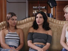 Palcówka, Lesbijka, Lizanie, Masturbacja, Cipka, Lizanie odbytu, Tatuaż, Nastolatki