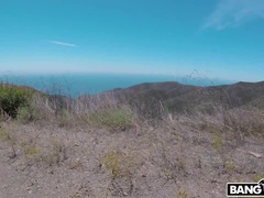 Peitos grandes, Boquete, Morena, Peituda, Jato de porra, Latina, Cavalgar, Raspar depilar