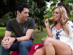 Tucker Pierce lets Xander fuck her for a popsicle