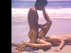 Strand, Monumentális dákó, Szabadban, Filigrán alkatú, Múltbéli divat, Szopás, Begyek