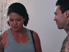 Pik sutte, Håndjob, Hæle, Mor jeg gerne vil kneppe, Piercing, Røvhåret, Kort hår, Nederdel