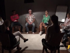 Kotě, Klub, Šílené, Prstění, Výprask, Orgie, Hračky, Vlhká