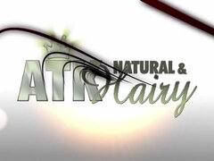 Enthousiasteling, Rondborstig, Sperma shot, Harig, Handbeurt, Masturbatie, Kut duiken, Tieten likken