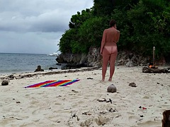 Amazing sex on a nude beach - Russian amateur couple