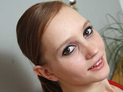 18 jahre, Fingern, Masturbation, Dürr, Solo, Entkleiden, Jungendliche (18+), Titten