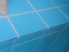 Amatorka, Duży tyłek, Para, Latynoska, Basen, Publiczny, Podwodny