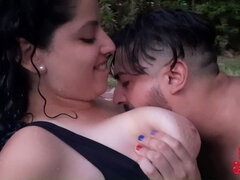 Amatőr, Cumizás, Házi készítésű, Latin lány, Természetes mellek, Medence