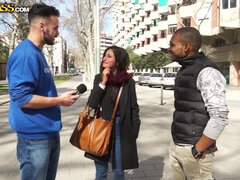 Girl gives head for her 15 minutes of fame