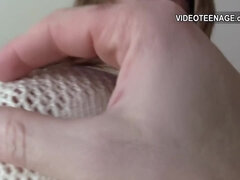 18, Amaterji, Lepe, Razkazovanje jošk v javnosti, V javnosti, Najstnice, Igrače, Vibrator