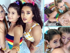 Lécher le cul, Sucer une bite, Éjaculer dans la bouche, Fétiche, Branlette thaïlandaise, Seins naturels, Orgie, Adolescente