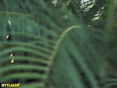 Cul, Gros cul, Gros seins, Brunette brune, Plantureuse, Branlette thaïlandaise, Mère que j'aimerais baiser, Chatte