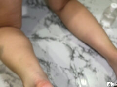 Rjavolaska, Par, Prstni, Stopala fetiš, Domaci pornič, Poljubljanje, Prvoosebno snemanje seksa, Mokra