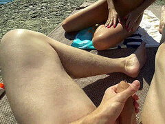 Amateur, Masturbation, Petite femme, Public, Adolescente