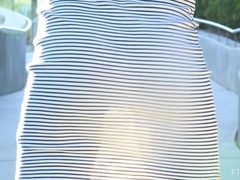 Tæt på, Kjole, Hæle, Onani, Orgasme, Solo, Sprøjter, Oppe i nederdel