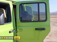 Tekintélyes didik, Szájba élvezés, Ondó fröcskölés, Ébenfekete, Hd, Latin lány, Leborotvált, Hármas