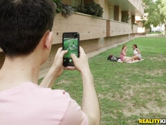 Bikini, Pik sutte, Pik, Fetish, Brækfornemmelse, Udendørs, Mager, Brystknepning