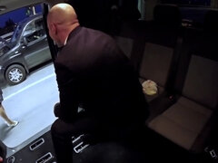 Mamada, Morena, Coche, Corridas, Checa, Europeo, Sexo duro, Adolescente