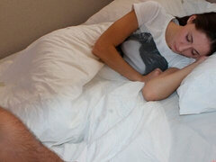 Brunetka, Styl na pieska, Palcówka, Lizanie, Cipka, Ogolona, Nastolatki, Cycki