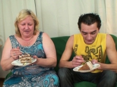 Cumizás, Cseh, Nagyi, Hd, Érett koros