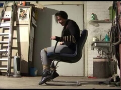 Amatéri, Čierne, Prsnatá, V oblečení, Žena, Softcore, Sólo, Uväzovanie