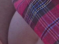 18, Rumpa, Sperma i munnen, Bröstvårtor, Utomhus, Rödhårig, Tonåring, Uniform