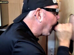 Leie, Blasen, Kehlenfick, Schwul, Handjob, Reif