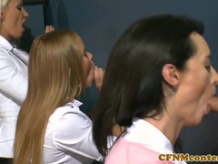 Blondína, Kuřba, Oblečené ženy, Na tvár, Skupina, Hd, Milf  mčbp, Mamina