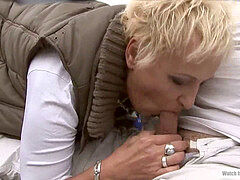 Testes gyönyörű hölgy, Döci, Európai, Érett koros, Anyuci, Szabadban