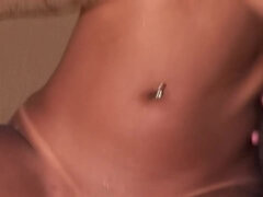 Strand, Stora tuttar, Avsugning, Sperma shot, Snopp, Ansiktsbehandling, Offentlig, Suger