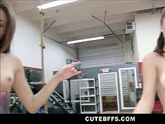 Ujjazás, Csoport, Orgazmus, Orgia, Filigrán alkatú, Valóság, Vékony, Tini