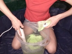 Wet and messy, sploshing, green gunge