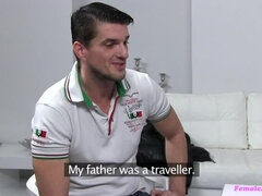 Amatőr, Cumizás, Kutya póz, Láb, Női, Kézimunka, Nyalás, Iroda