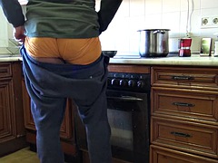 Amatør, Sædskud, Håndjob, Onani, Mor jeg gerne vil kneppe, Trusser, Forført, Stedmor