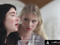 Stor rumpe, Blond, Brunette, Trekant, Pupper