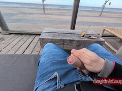 Amateur, Plage, Tir de sperme, Homosexuelle, Allemand, Branlette thaïlandaise, De plein air, Public