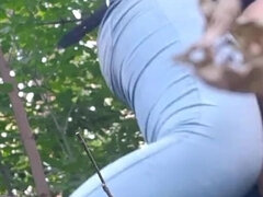 Leie, Braunhaarige, Lesbisch, Orgasmus, Im freien, Öffentlich, Rau, Strapon