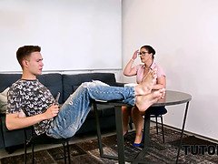 Grote kont, Pijpbeurt, Bruinharig, Rijpe lesbienne, Kousen, Lerarin