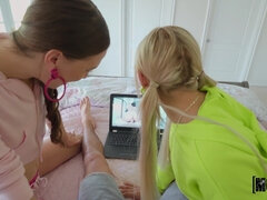 Любители, Язык в попке, Спальня, Минет, Брюнетки, Волосатые, Натуральные сиськи, От первого лица