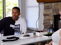 Grosser arsch, Grosser schwanz, Grosse titten, Blasen, Hd, Interrassisch, Monster, Reiten