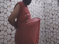 Salle de bains, Gros cul, Fait maison, Indienne, Masturbation, Solo