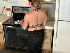 Velik kurac, Velike joške, Evinja, Evropska, Milf, Mačeha, Joške