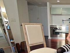 Store pupper, Brunette, Dildoen, Onani, Piercingen, Alene, Tattovering, Pupper