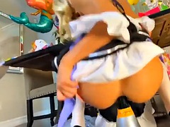 항문, 혼자, 장난감들